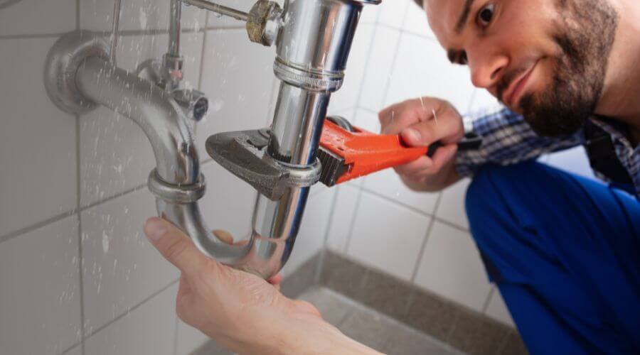 Professional same day plumber services in Suamico, WI